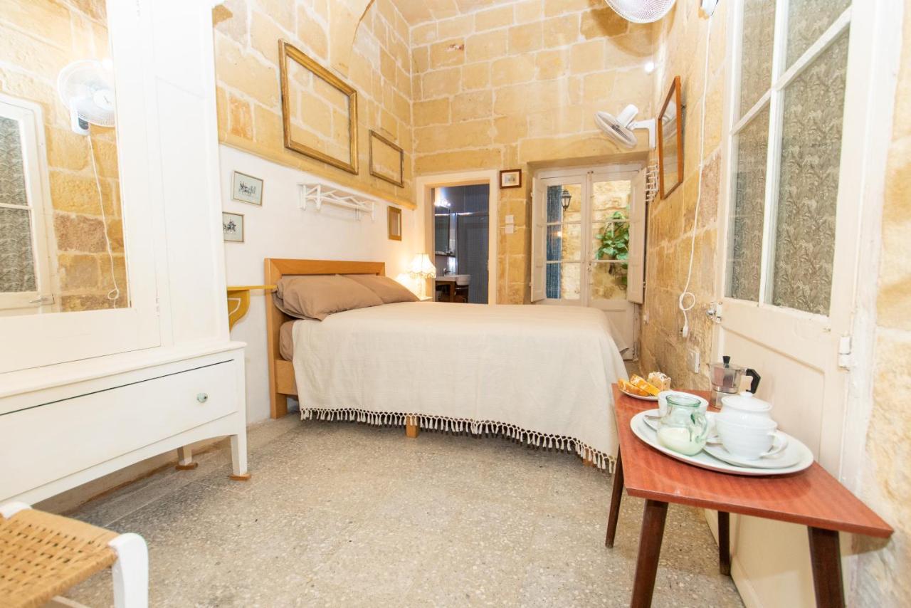 Maria Townhouse Heart Of Victoria B&B Dış mekan fotoğraf