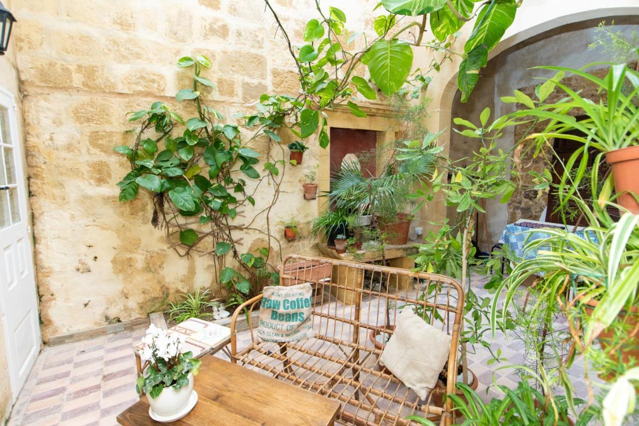 Maria Townhouse Heart Of Victoria B&B Dış mekan fotoğraf